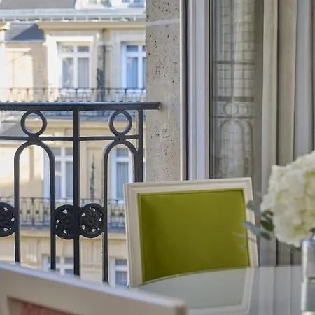 Aparthotel Fraser Le Claridge Champs-elysées 5*