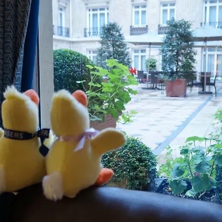 Aparthotel Fraser Le Claridge Champs-elysées 5*