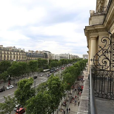 Aparthotel Fraser Le Claridge Champs-elysées 5*